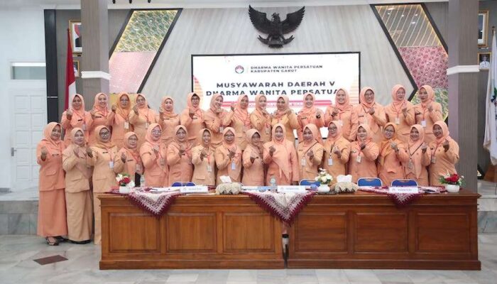 Sekda Garut Harapkan DWP Tingkatkan Profesionalisme ASN dan Jaga Keharmonisan Keluarga