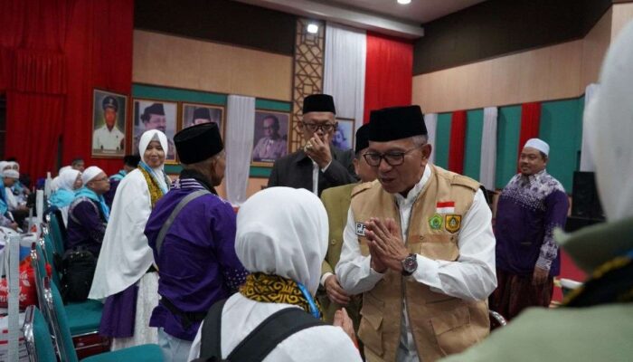 Pelepasan Kloter 47 JKS: 435 Calon Jemaah Haji Bogor Berangkat