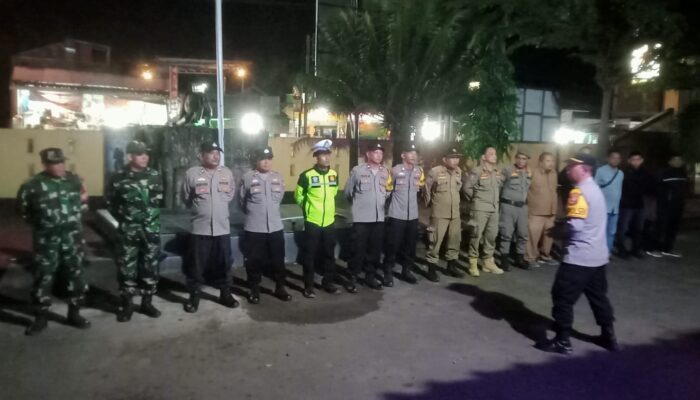 Tingkatkan Keamanan, Polri-TNI dan Satpol PP Bersinergi Gelar Patroli Malam di Pagaden