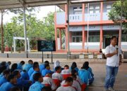 Satuan Reserse Narkoba Polres Subang Melaksanakan Sosialisasi Bahaya Narkoba di SMK AL-Mufti