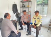 Unit Patroli Polsek Pagaden Sampaikan Pesan Kamtibmas Kepada Satpam PT. Berkah Beton Jaya