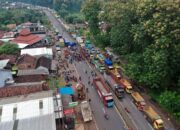 Pagar Kantor Pemkab Subang Roboh Diterjang Protes Sopir Truk, Desak Cabut Aturan ODOL dan Jam Operasional