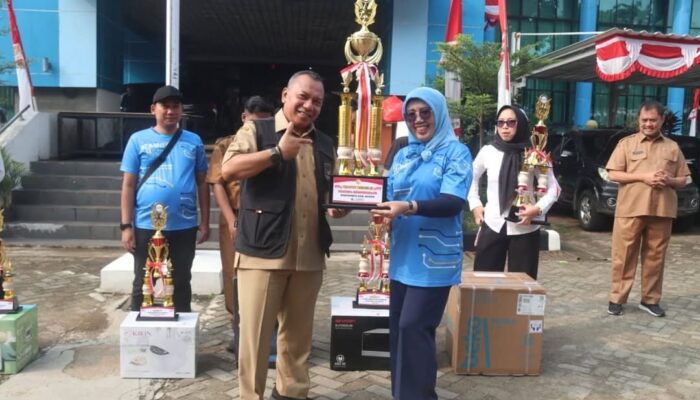 Peringatan HUT RI ke-80, Diskominfo Kabupaten Bogor Gelar Apel dan Serahkan Hadiah Lomba