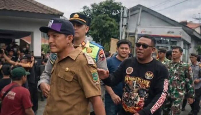 Viral di Sosial Media, Kades Nyentrik Hoho Alkaf Dikabarkan Jadi Korban Pengeroyokan