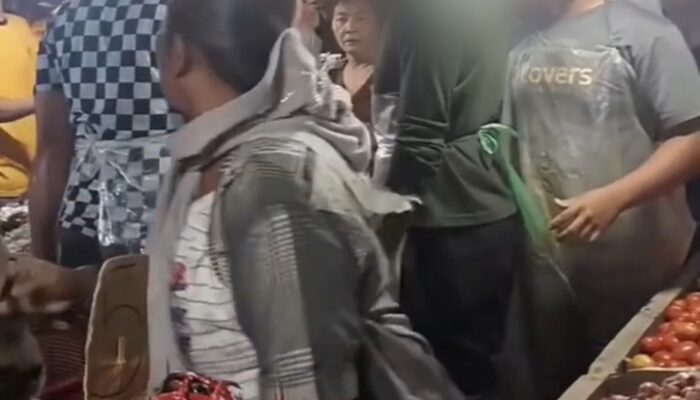 Gara-gara Cabai, Seorang Ibu Diduga Menjadi Korban Kekerasan di Pasar Tradisional