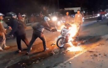 Nasib Apes Pemudik asal Cikarang: Motor Hangus Terbakar di Jalur Cirebon