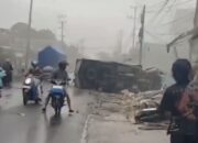 Truk Hilang Kendali Hantam Ruko di Jalur Cipeundeuy Subang