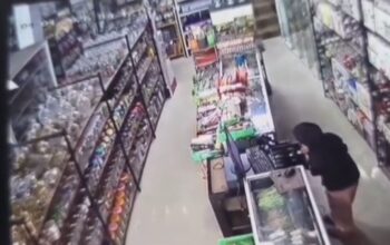 Kepergok Mencuri, Seorang Wanita Nekat Lepas Celana Diduga Pura-Pura ODGJ