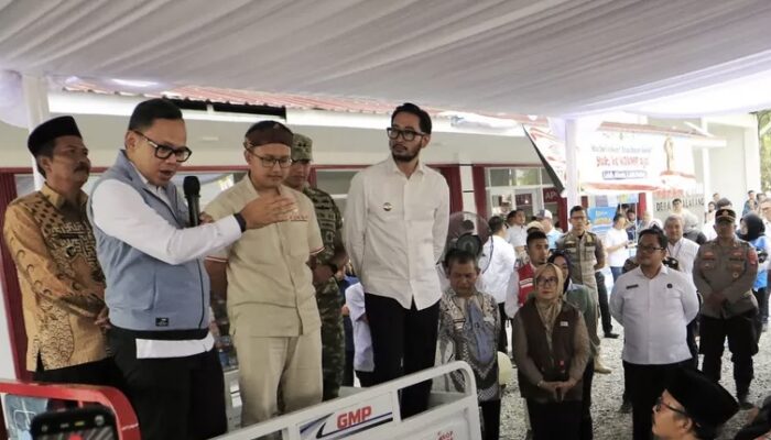 Tinjau KDMP di Bandung Barat, Bima Arya Pastikan Stok Pangan dan Kebutuhan Warga Terpenuhi